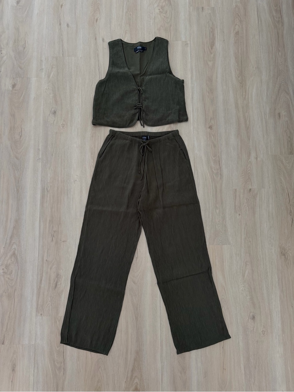 Simons Icône Olive Green Matching Set for Summer